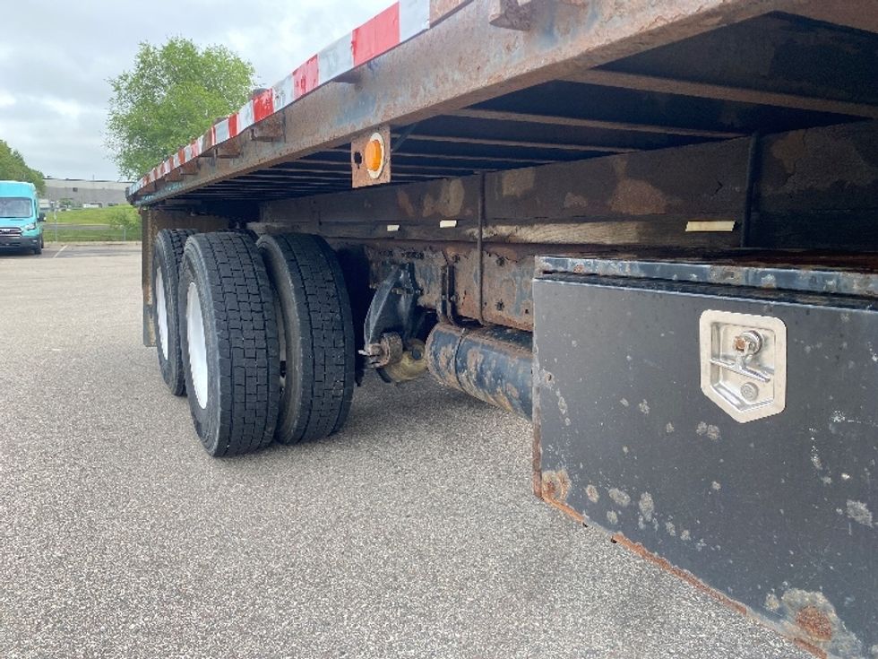 Flatbed Truck-Light and Medium Duty Trucks-Freightliner-2016-M2-Brooklyn Park-MN-157,920\n\t\tmiles-$ 63,250 - Image 13