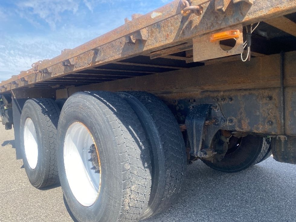 Flatbed Truck-Light and Medium Duty Trucks-Freightliner-2016-M2-Brooklyn Park-MN-313,443\n\t\tmiles-$ 39,500 - Image 11