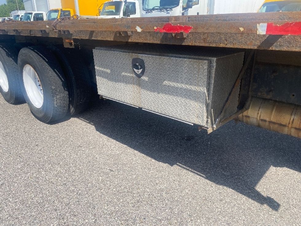 Flatbed Truck-Light and Medium Duty Trucks-Freightliner-2016-M2-Brooklyn Park-MN-313,443\n\t\tmiles-$ 39,500 - Image 22