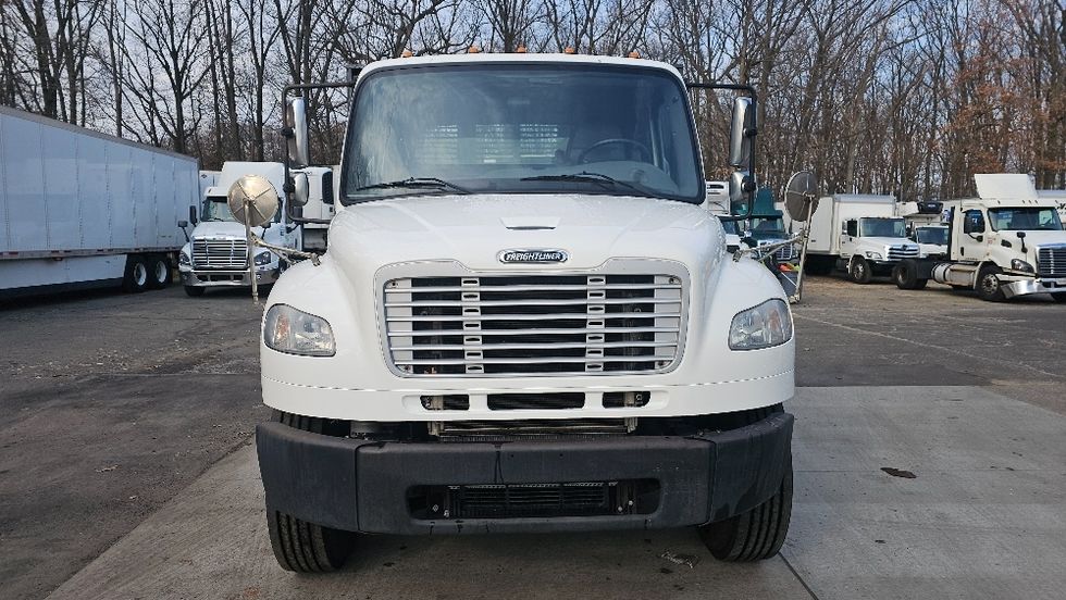 Flatbed Truck-Light and Medium Duty Trucks-Freightliner-2016-M2-Edison-NJ-200,692\n\t\tmiles-$ 59,750 - Image 2