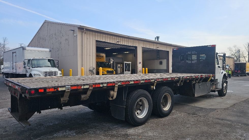 Flatbed Truck-Light and Medium Duty Trucks-Freightliner-2016-M2-Edison-NJ-200,692\n\t\tmiles-$ 59,750 - Image 9