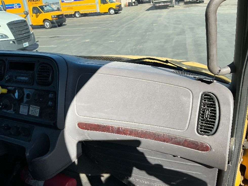 Flatbed Truck-Light and Medium Duty Trucks-Freightliner-2016-M2-Fresno-CA-115,048\n\t\tmiles-$ 48,750 - Image 19