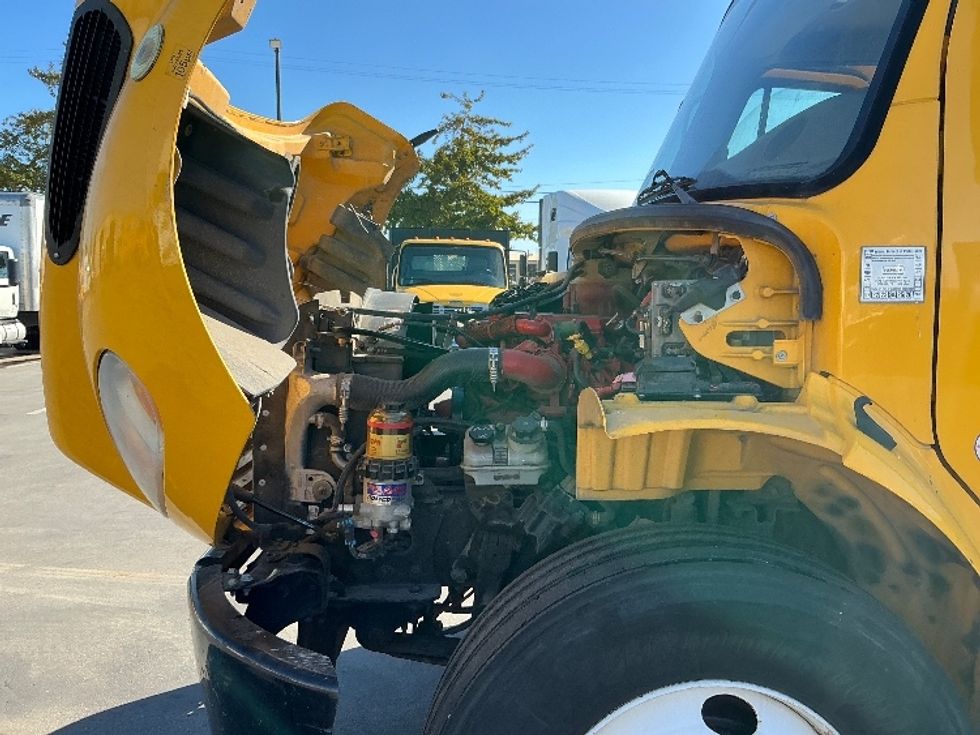 Flatbed Truck-Light and Medium Duty Trucks-Freightliner-2016-M2-Fresno-CA-115,048\n\t\tmiles-$ 48,750 - Image 22