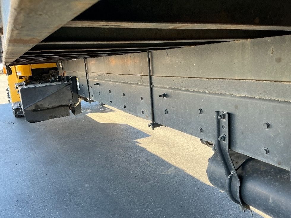 Flatbed Truck-Light and Medium Duty Trucks-Freightliner-2016-M2-Fresno-CA-115,048\n\t\tmiles-$ 48,750 - Image 5