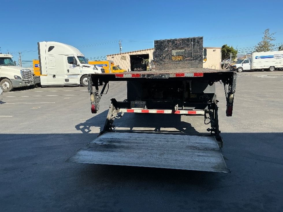 Flatbed Truck-Light and Medium Duty Trucks-Freightliner-2016-M2-Fresno-CA-115,048\n\t\tmiles-$ 48,750 - Image 9