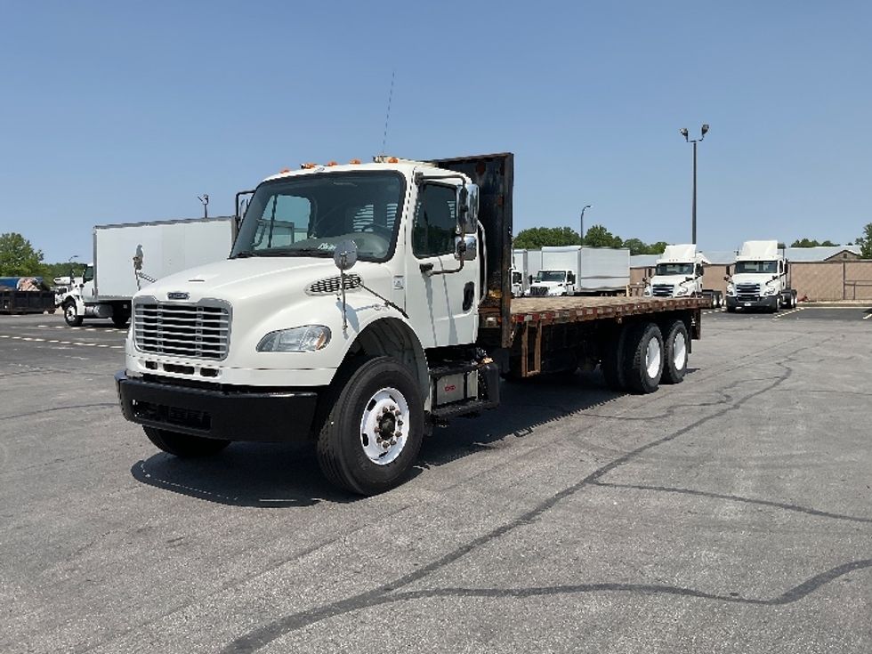 Flatbed Truck-Light and Medium Duty Trucks-Freightliner-2016-M2-Gahanna-OH-241,069\n\t\tmiles-$ 53,000 - Image 3