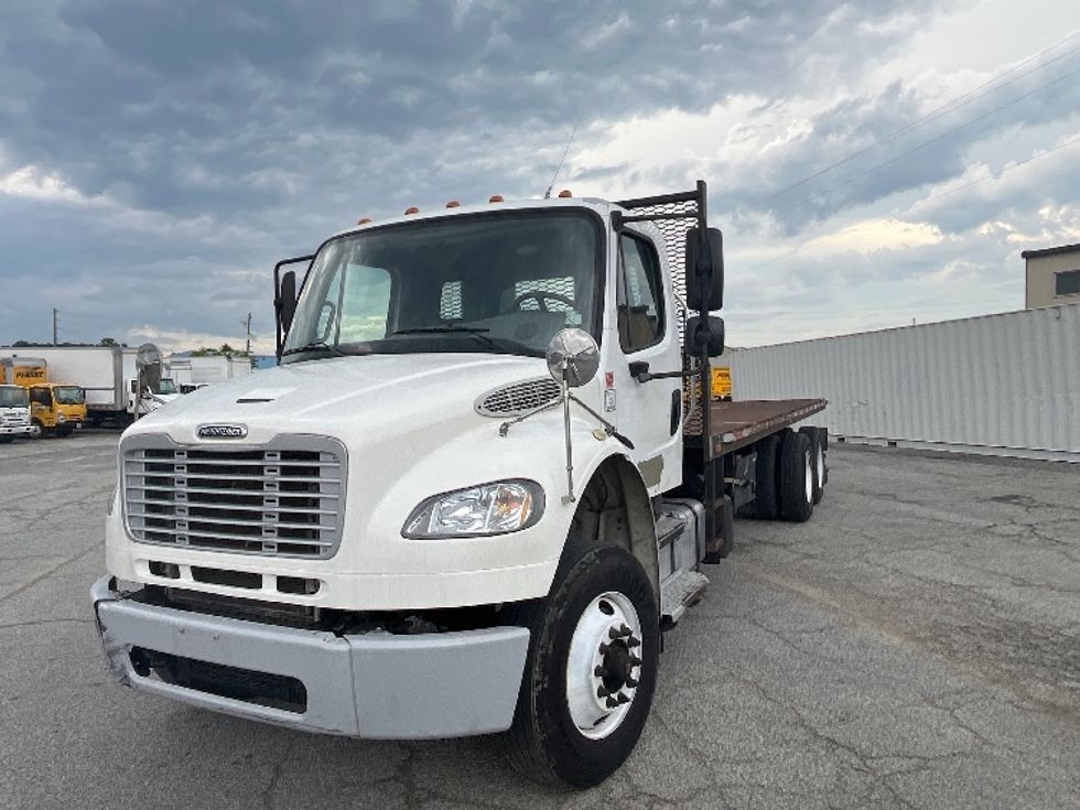 Flatbed Truck-Light and Medium Duty Trucks-Freightliner-2016-M2-Garden City-GA-152,107\n\t\tmiles-$ 40,000 - Image 3