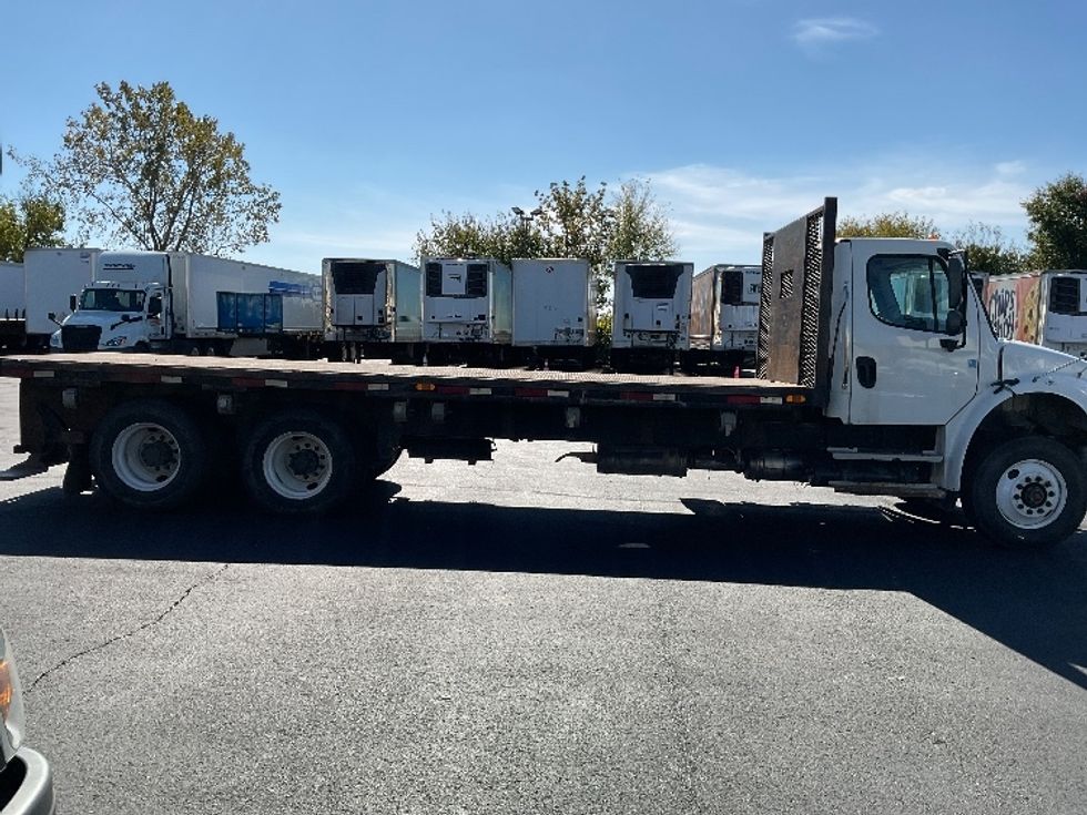 Flatbed Truck-Light and Medium Duty Trucks-Freightliner-2016-M2-Indianapolis-IN-313,307\n\t\tmiles-$ 33,500 - Image 11