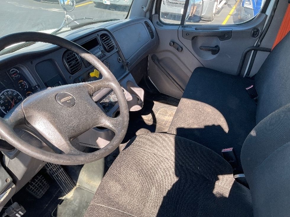 Flatbed Truck-Light and Medium Duty Trucks-Freightliner-2016-M2-Indianapolis-IN-313,307\n\t\tmiles-$ 33,500 - Image 13