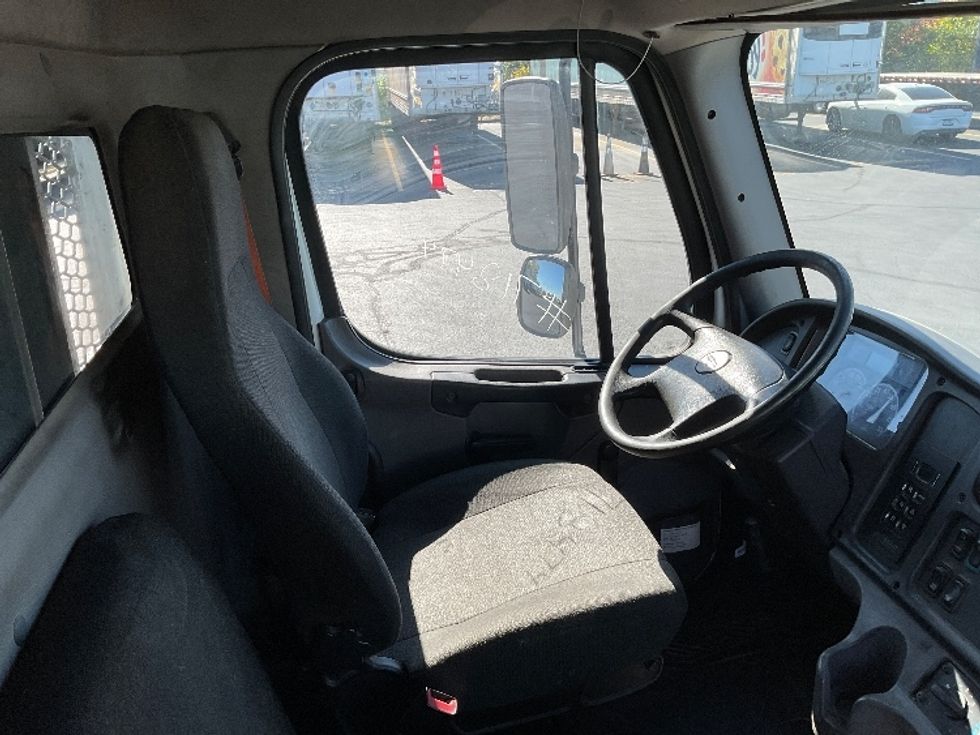 Flatbed Truck-Light and Medium Duty Trucks-Freightliner-2016-M2-Indianapolis-IN-313,307\n\t\tmiles-$ 33,500 - Image 18