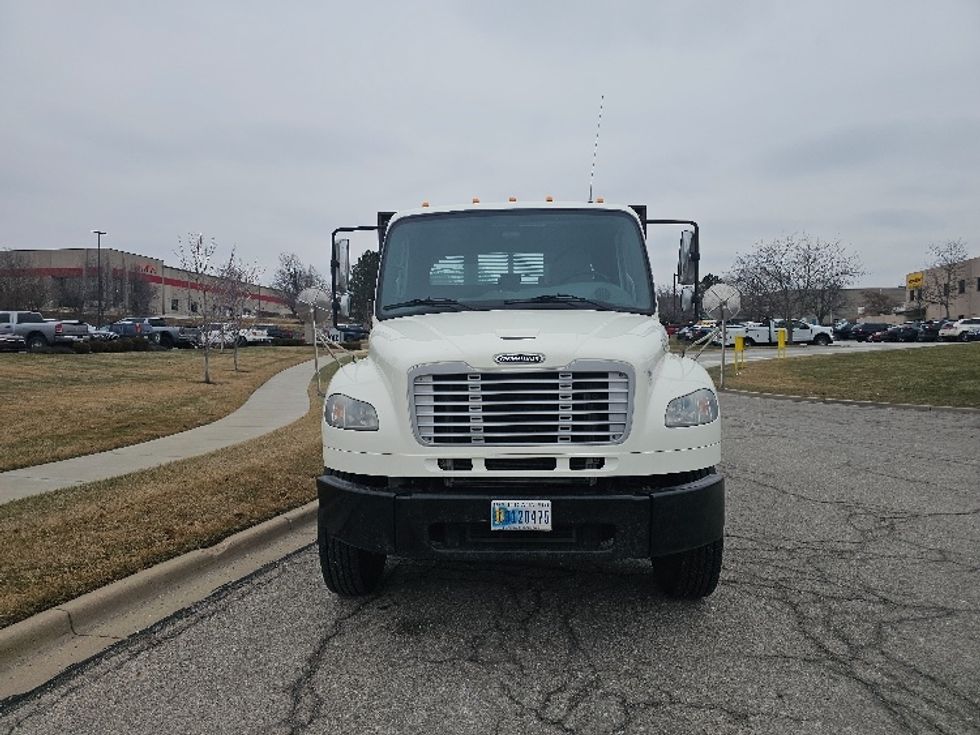 Flatbed Truck-Light and Medium Duty Trucks-Freightliner-2016-M2-Kansas City-MO-266,200\n\t\tmiles-$ 50,750 - Image 2