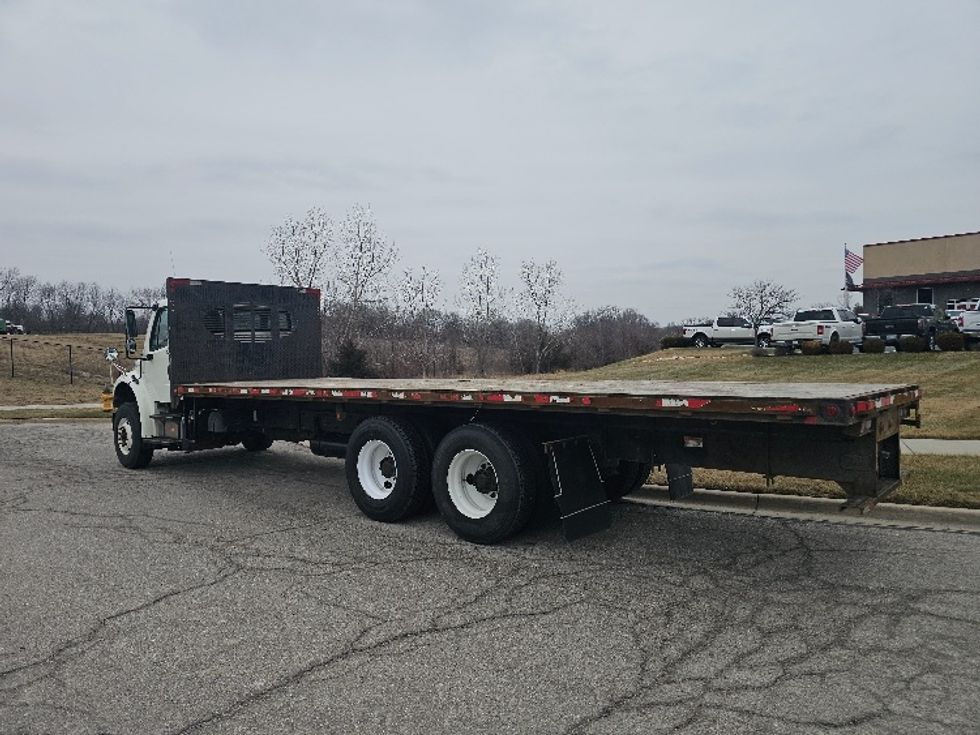Flatbed Truck-Light and Medium Duty Trucks-Freightliner-2016-M2-Kansas City-MO-266,200\n\t\tmiles-$ 50,750 - Image 6