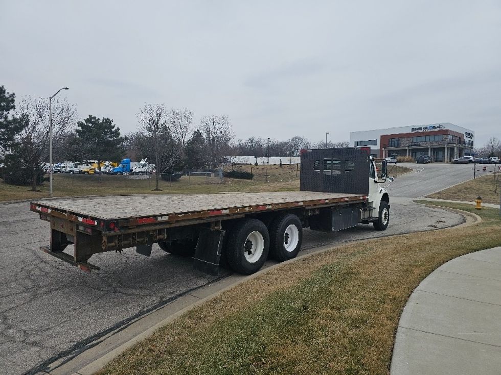 Flatbed Truck-Light and Medium Duty Trucks-Freightliner-2016-M2-Kansas City-MO-266,200\n\t\tmiles-$ 50,750 - Image 8