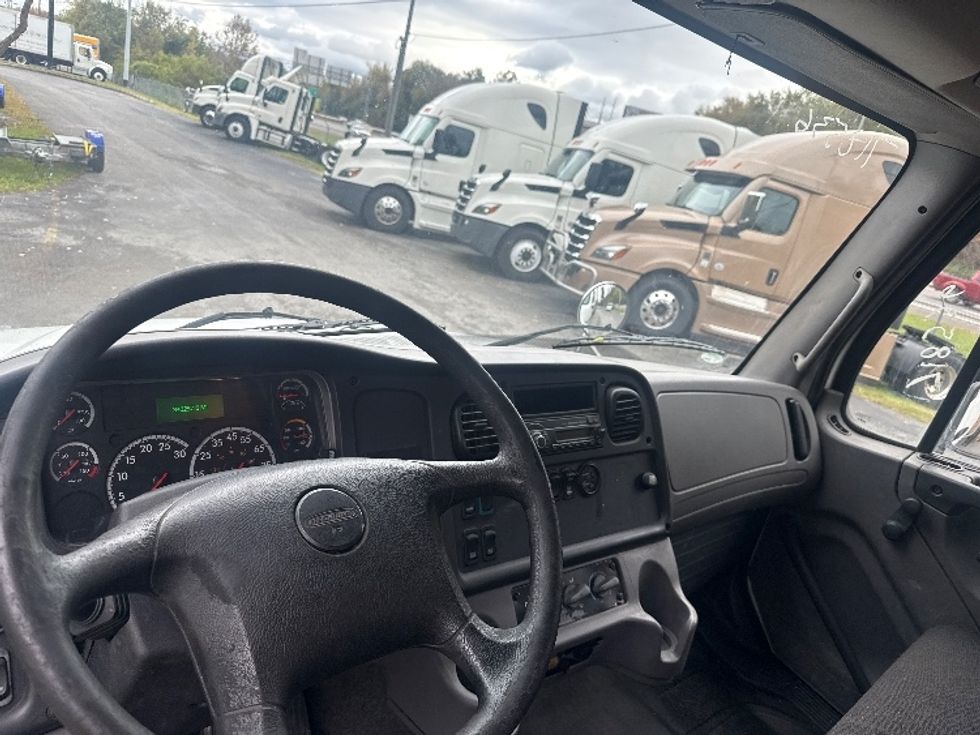 Flatbed Truck-Light and Medium Duty Trucks-Freightliner-2016-M2-Knoxville-TN-344,745\n\t\tmiles-$ 41,000 - Image 12