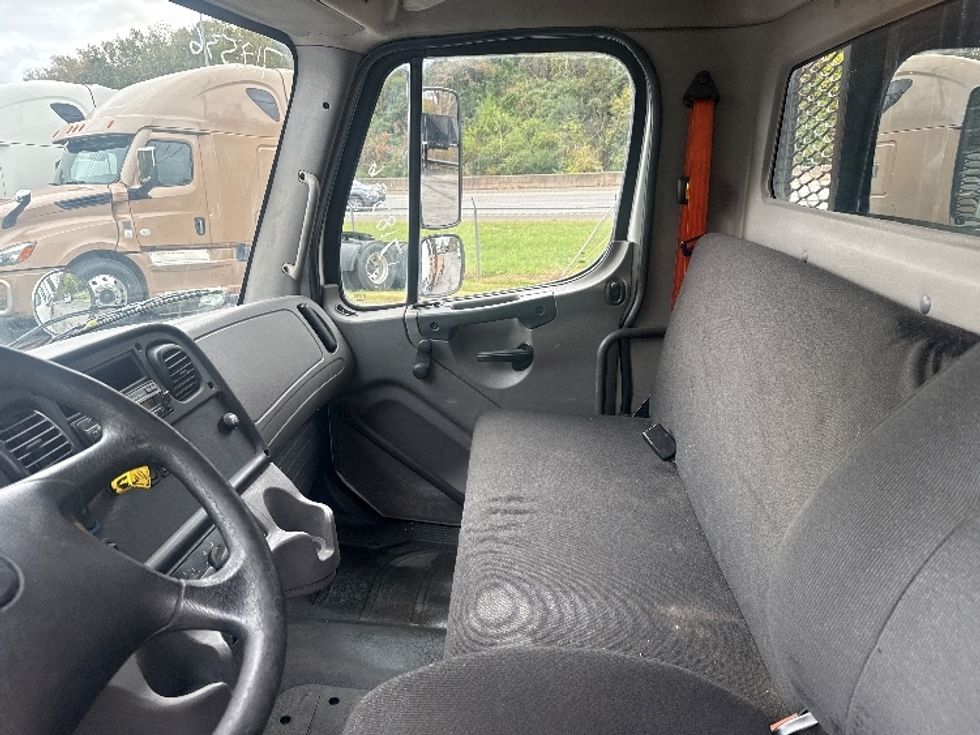 Flatbed Truck-Light and Medium Duty Trucks-Freightliner-2016-M2-Knoxville-TN-344,745\n\t\tmiles-$ 41,000 - Image 14
