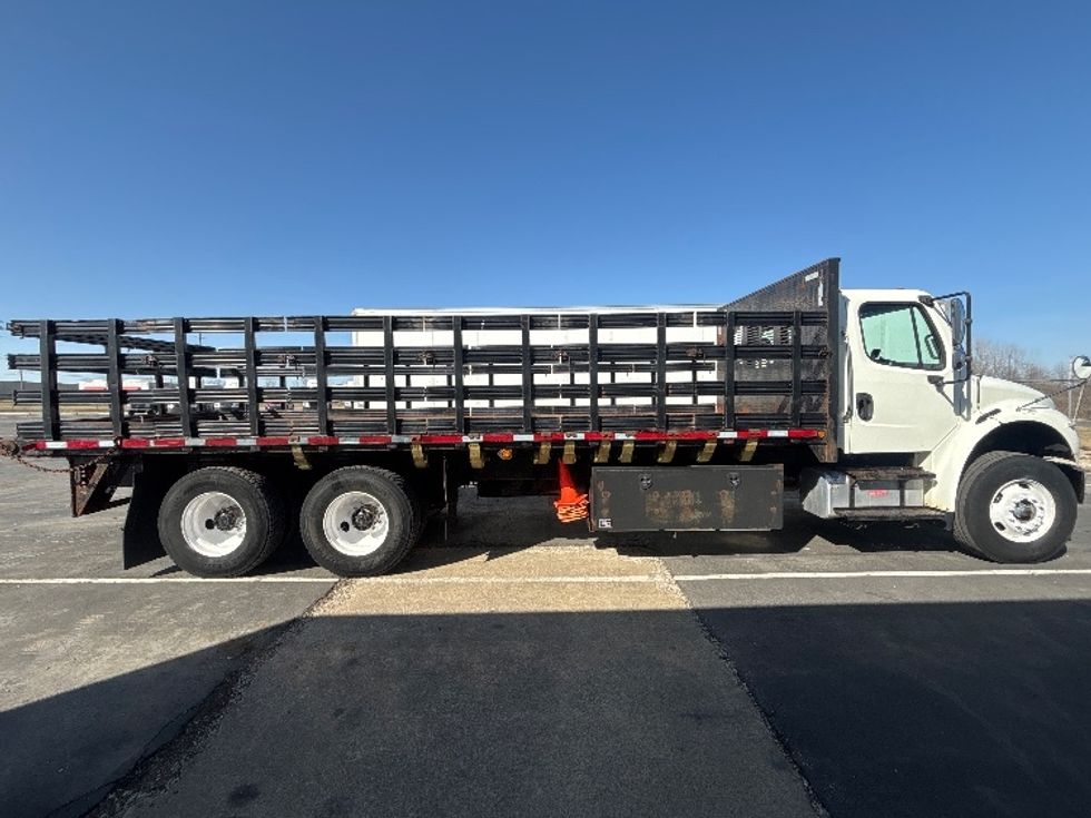 Flatbed Truck-Light and Medium Duty Trucks-Freightliner-2016-M2-Mansfield-OH-147,360\n\t\tmiles-$ 62,500 - Image 13