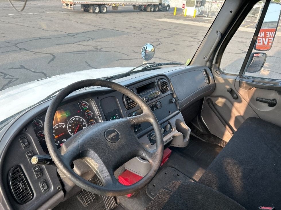 Flatbed Truck-Light and Medium Duty Trucks-Freightliner-2016-M2-Medford-OR-243,737\n\t\tmiles-$ 46,000 - Image 13