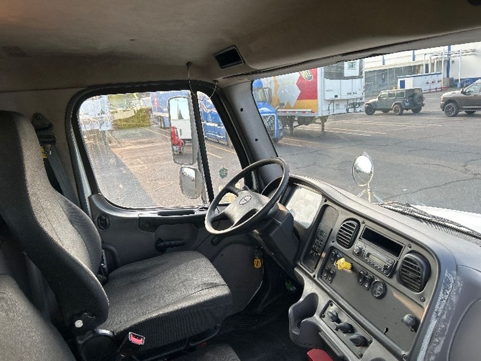 Flatbed Truck-Light and Medium Duty Trucks-Freightliner-2016-M2-Medford-OR-243,737\n\t\tmiles-$ 46,000 - Image 18