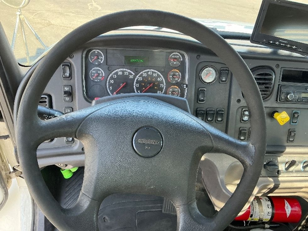 Flatbed Truck-Light and Medium Duty Trucks-Freightliner-2016-M2-Ogden-UT-221,141\n\t\tmiles-$ 55,750 - Image 14