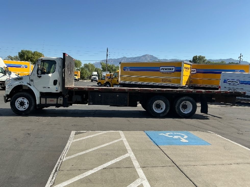 Flatbed Truck-Light and Medium Duty Trucks-Freightliner-2016-M2-Ogden-UT-221,141\n\t\tmiles-$ 55,750 - Image 4