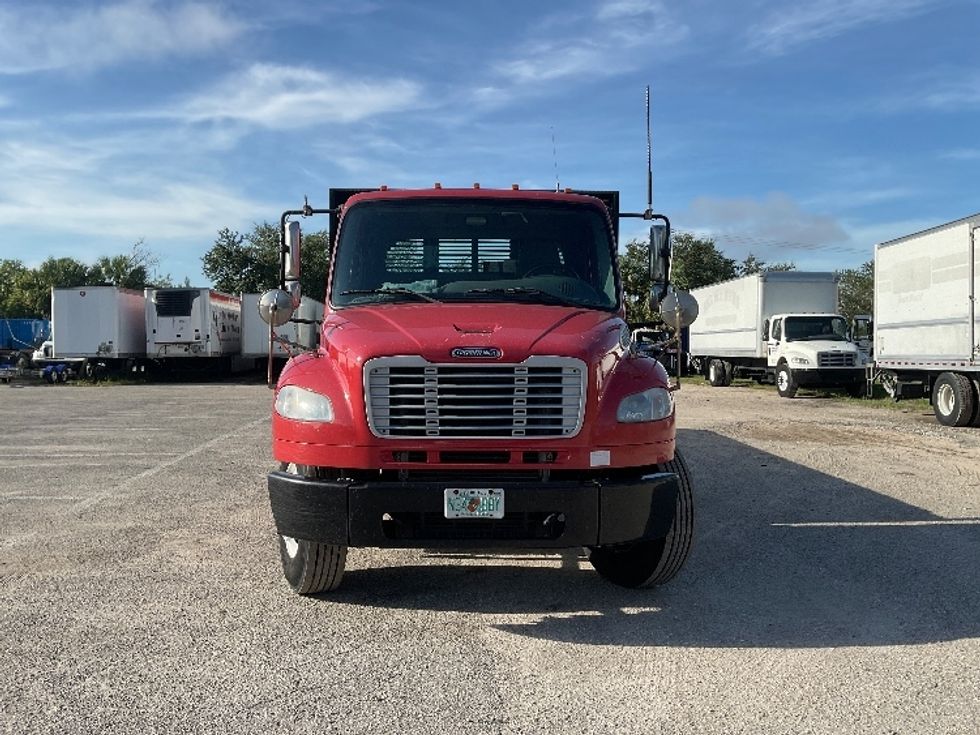 2016 Freightliner M2 Flatbed Truck