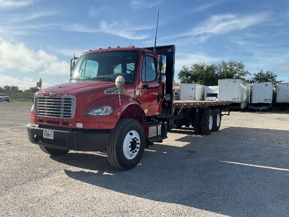 2016 Freightliner M2 Flatbed Truck