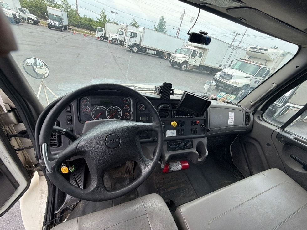 Flatbed Truck-Light and Medium Duty Trucks-Freightliner-2016-M2-West Babylon-NY-152,526\n\t\tmiles-$ 53,000 - Image 18