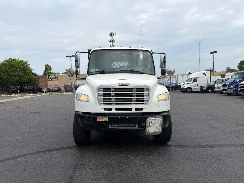 Flatbed Truck-Light and Medium Duty Trucks-Freightliner-2016-M2-West Babylon-NY-152,526\n\t\tmiles-$ 53,000 - Image 2