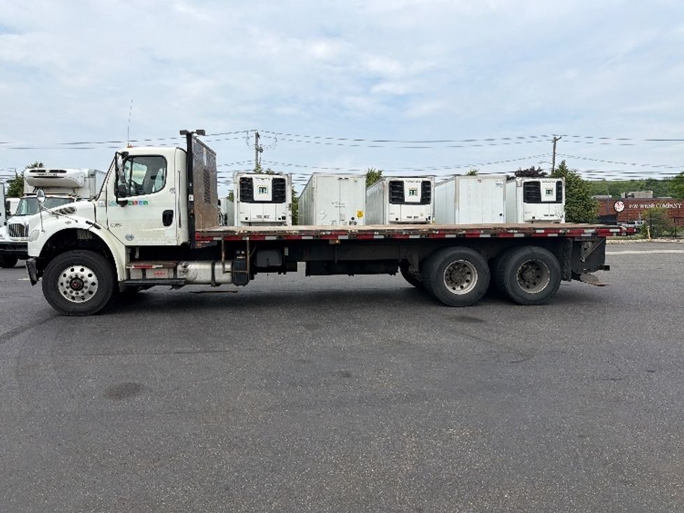 Flatbed Truck-Light and Medium Duty Trucks-Freightliner-2016-M2-West Babylon-NY-152,526\n\t\tmiles-$ 53,000 - Image 4