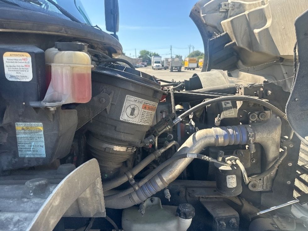 Flatbed Truck-Light and Medium Duty Trucks-Freightliner-2016-M2-West Sacramento-CA-186,935\n\t\tmiles-$ 48,250 - Image 22