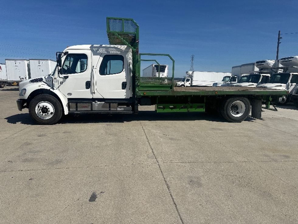 Flatbed Truck-Light and Medium Duty Trucks-Freightliner-2016-M2-West Sacramento-CA-186,935\n\t\tmiles-$ 48,250 - Image 4