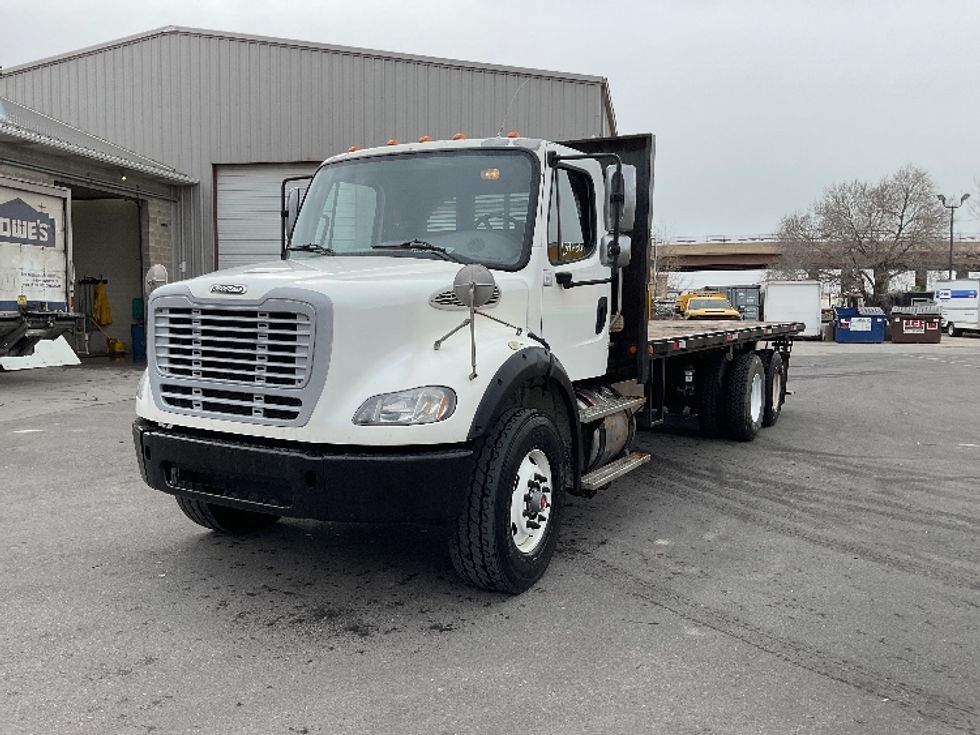 Flatbed Truck-Light and Medium Duty Trucks-Freightliner-2016-M211264S-West Valley City-UT-222,169\n\t\tmiles-$ 76,750 - Image 3