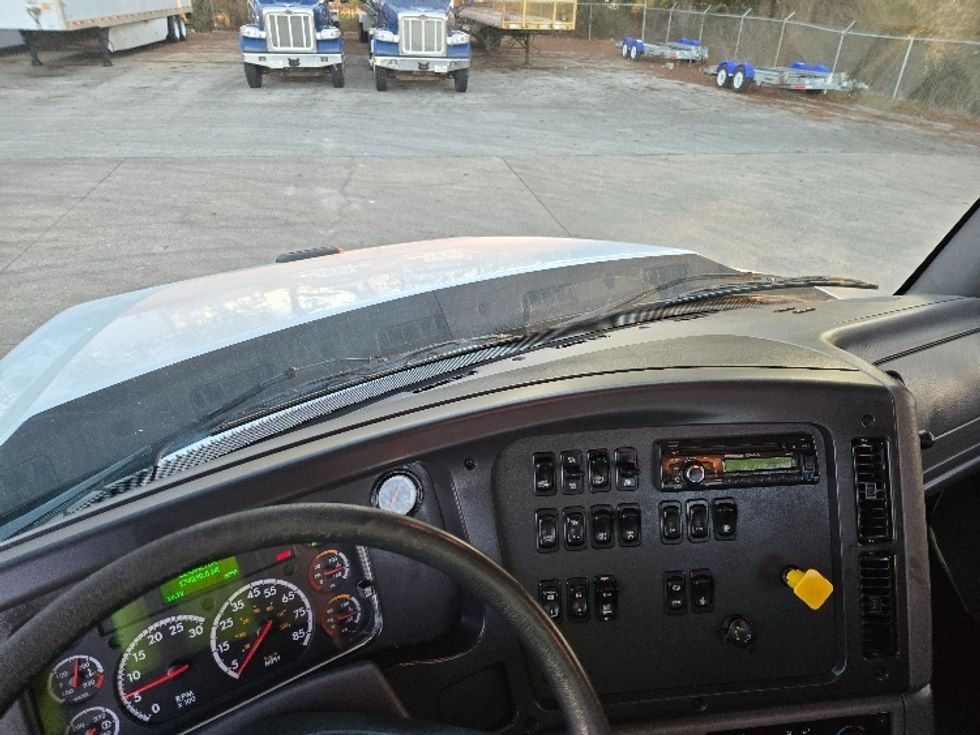 Flatbed Truck-Light and Medium Duty Trucks-Freightliner-2017-114SD-Longview-TX-178,002\n\t\tmiles-$ 75,250 - Image 16