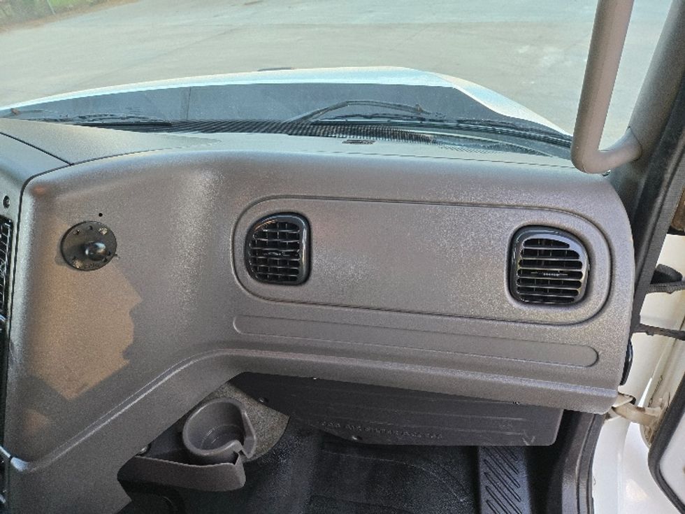 Flatbed Truck-Light and Medium Duty Trucks-Freightliner-2017-114SD-Longview-TX-178,002\n\t\tmiles-$ 75,250 - Image 19