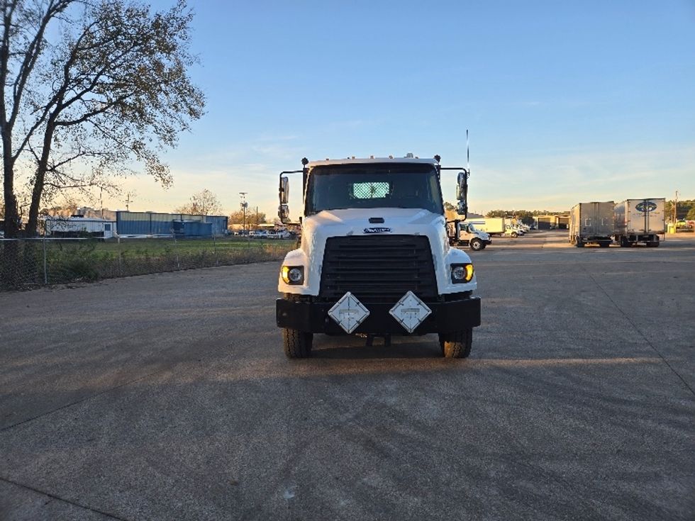 Flatbed Truck-Light and Medium Duty Trucks-Freightliner-2017-114SD-Longview-TX-178,002\n\t\tmiles-$ 75,250 - Image 2