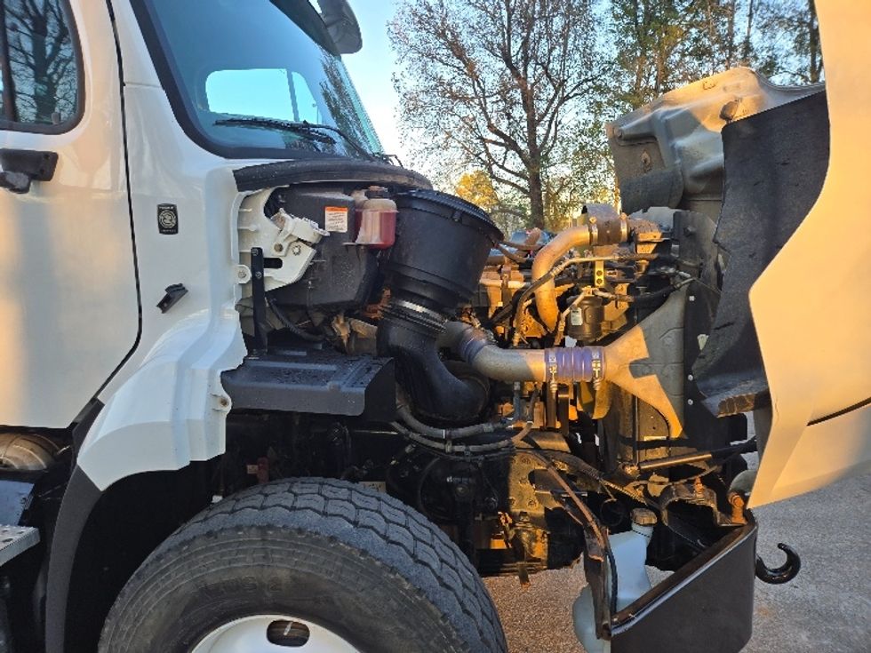 Flatbed Truck-Light and Medium Duty Trucks-Freightliner-2017-114SD-Longview-TX-178,002\n\t\tmiles-$ 75,250 - Image 21
