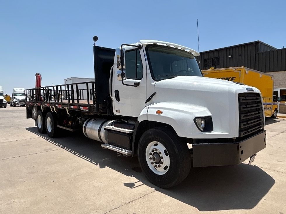 Flatbed Truck-Light and Medium Duty Trucks-Freightliner-2017-114SD-Lubbock-TX-325,702\n\t\tmiles-$ 99,750 - Image 1