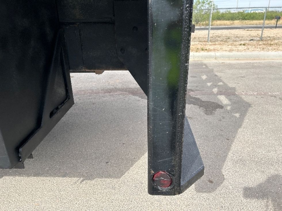 Flatbed Truck-Light and Medium Duty Trucks-Freightliner-2017-114SD-Odessa-TX-290,699\n\t\tmiles-$ 99,750 - Image 25