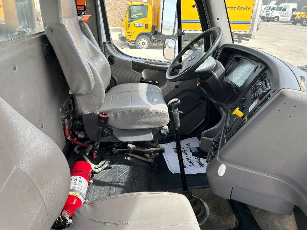 Flatbed Truck-Light and Medium Duty Trucks-Freightliner-2017-114SD-Odessa-TX-343,800\n\t\tmiles-$ 70,500 - Image 22