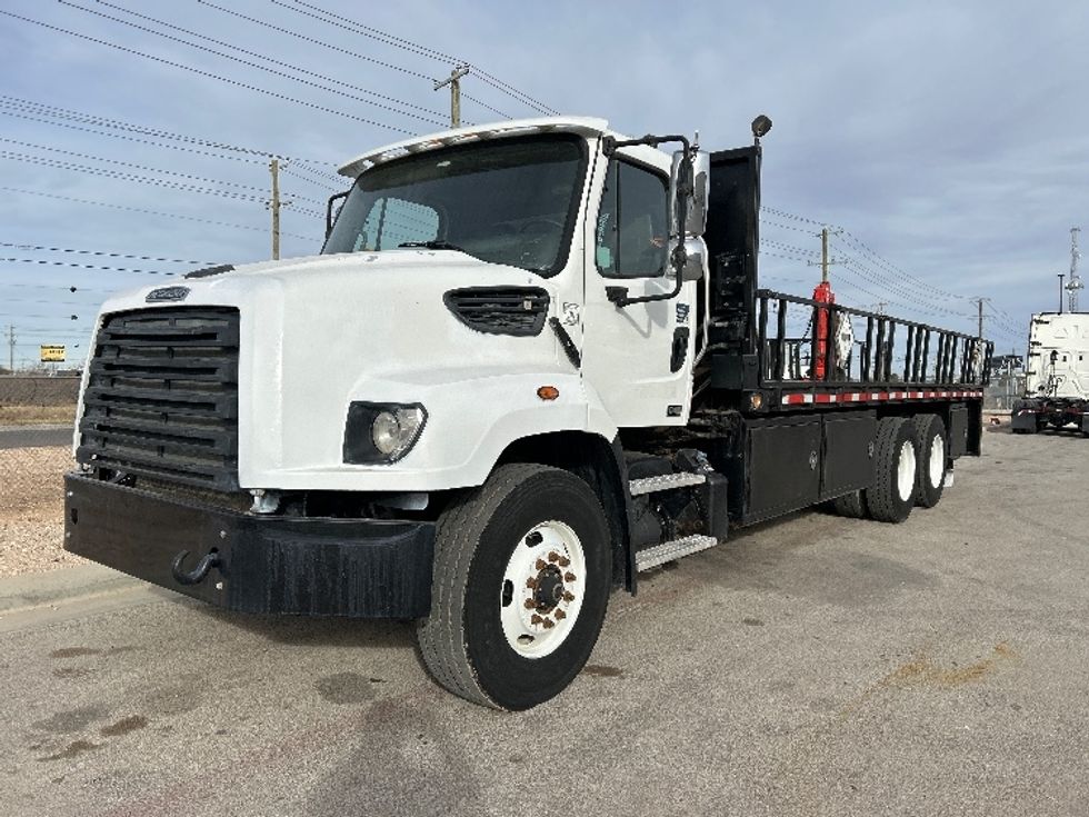 Flatbed Truck-Light and Medium Duty Trucks-Freightliner-2017-114SD-Odessa-TX-343,800\n\t\tmiles-$ 70,500 - Image 3