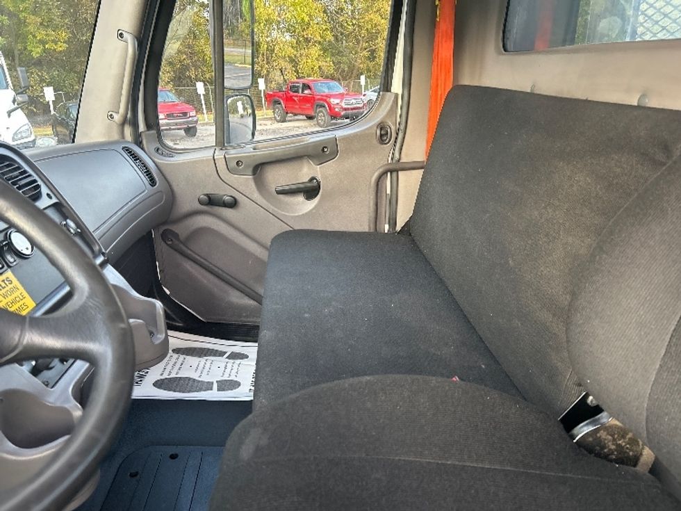 Flatbed Truck-Light and Medium Duty Trucks-Freightliner-2017-M2-Dalton-GA-203,231\n\t\tmiles-$ 50,500 - Image 19