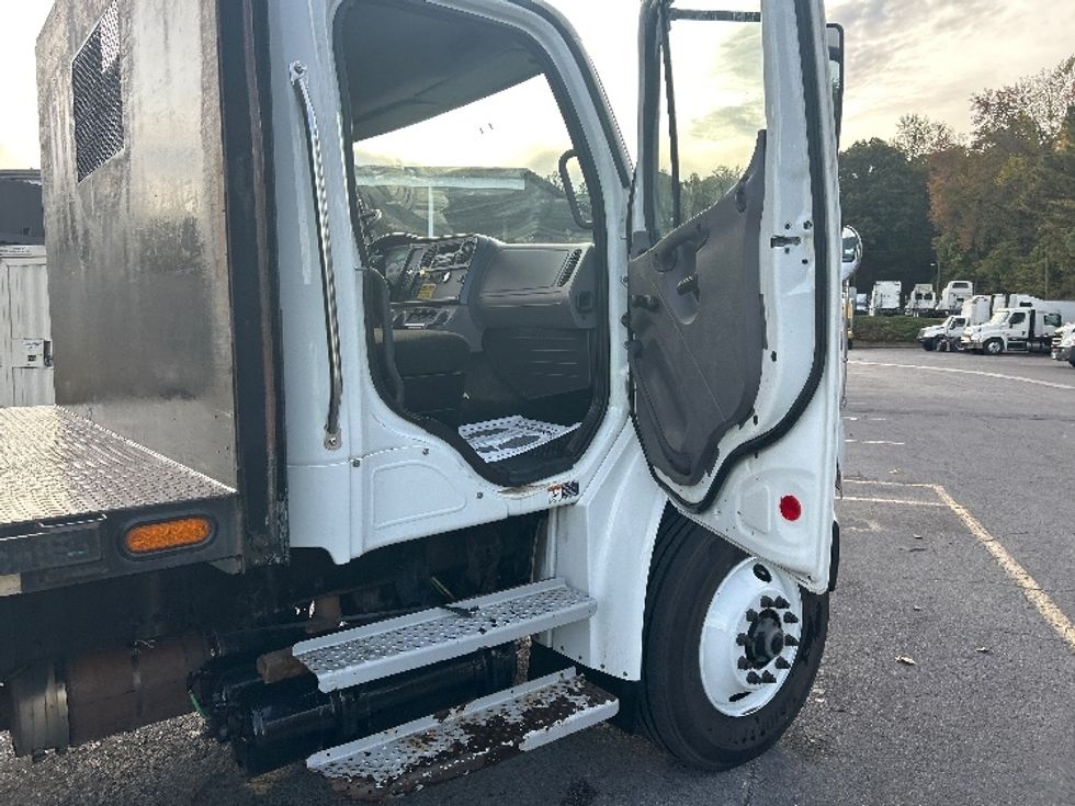 Flatbed Truck-Light and Medium Duty Trucks-Freightliner-2017-M2-Dalton-GA-203,231\n\t\tmiles-$ 50,500 - Image 20