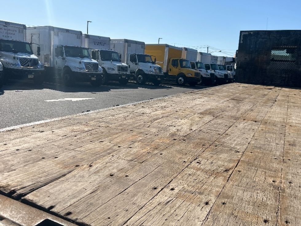 Flatbed Truck-Light and Medium Duty Trucks-Freightliner-2017-M2-Dayton-NJ-94,658\n\t\tmiles-$ 53,250 - Image 11