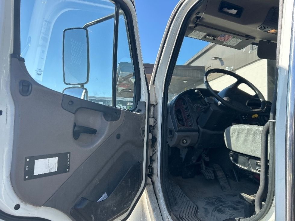 Flatbed Truck-Light and Medium Duty Trucks-Freightliner-2017-M2-Dayton-NJ-94,658\n\t\tmiles-$ 53,250 - Image 15