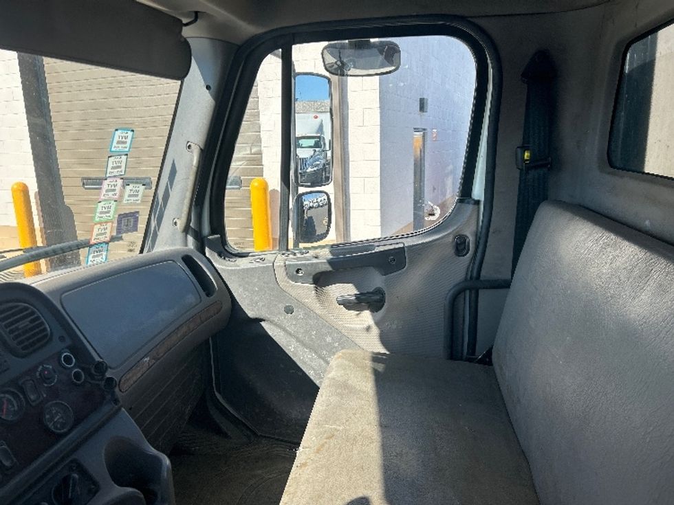 Flatbed Truck-Light and Medium Duty Trucks-Freightliner-2017-M2-Dayton-NJ-94,658\n\t\tmiles-$ 53,250 - Image 18