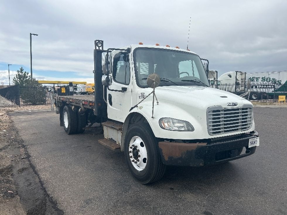 Flatbed Truck-Light and Medium Duty Trucks-Freightliner-2017-M2-Denver-CO-179,135\n\t\tmiles-$ 47,500 - Image 1