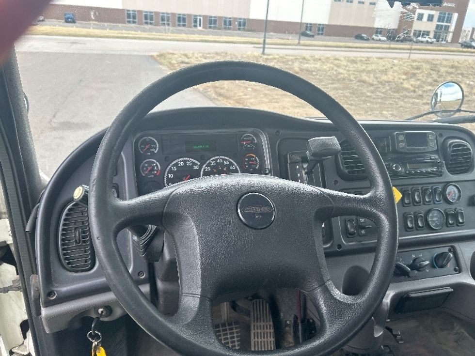 Flatbed Truck-Light and Medium Duty Trucks-Freightliner-2017-M2-Denver-CO-179,135\n\t\tmiles-$ 47,500 - Image 14