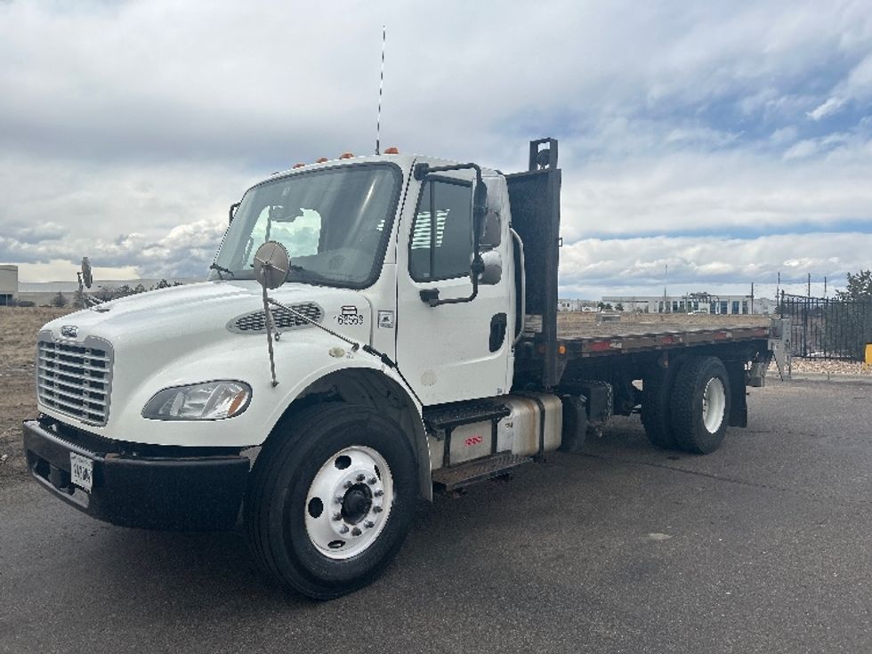 Flatbed Truck-Light and Medium Duty Trucks-Freightliner-2017-M2-Denver-CO-179,135\n\t\tmiles-$ 47,500 - Image 3