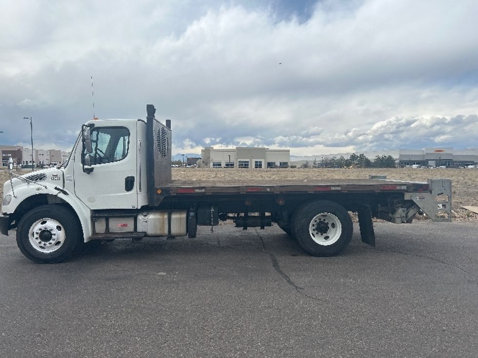 Flatbed Truck-Light and Medium Duty Trucks-Freightliner-2017-M2-Denver-CO-179,135\n\t\tmiles-$ 47,500 - Image 4