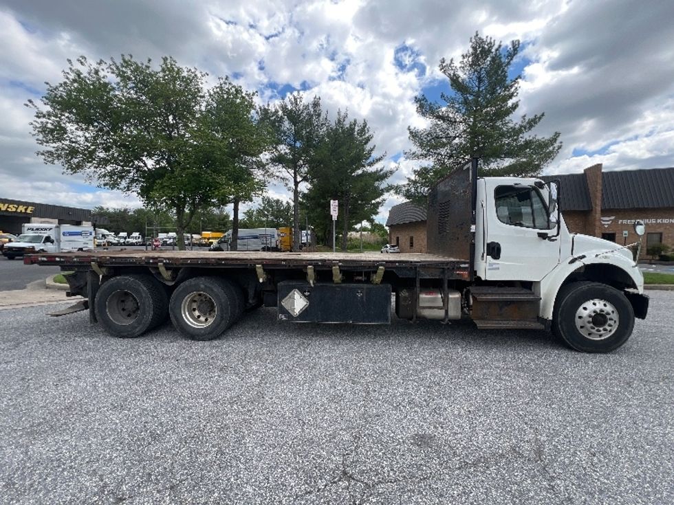 Flatbed Truck-Light and Medium Duty Trucks-Freightliner-2017-M2-Essex-MD-219,564\n\t\tmiles-$ 65,500 - Image 11